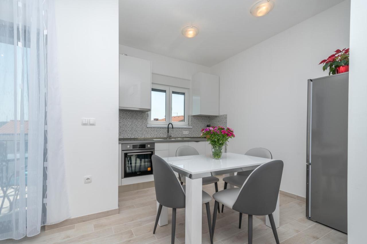 Apartman Pjer 特罗吉尔 外观 照片