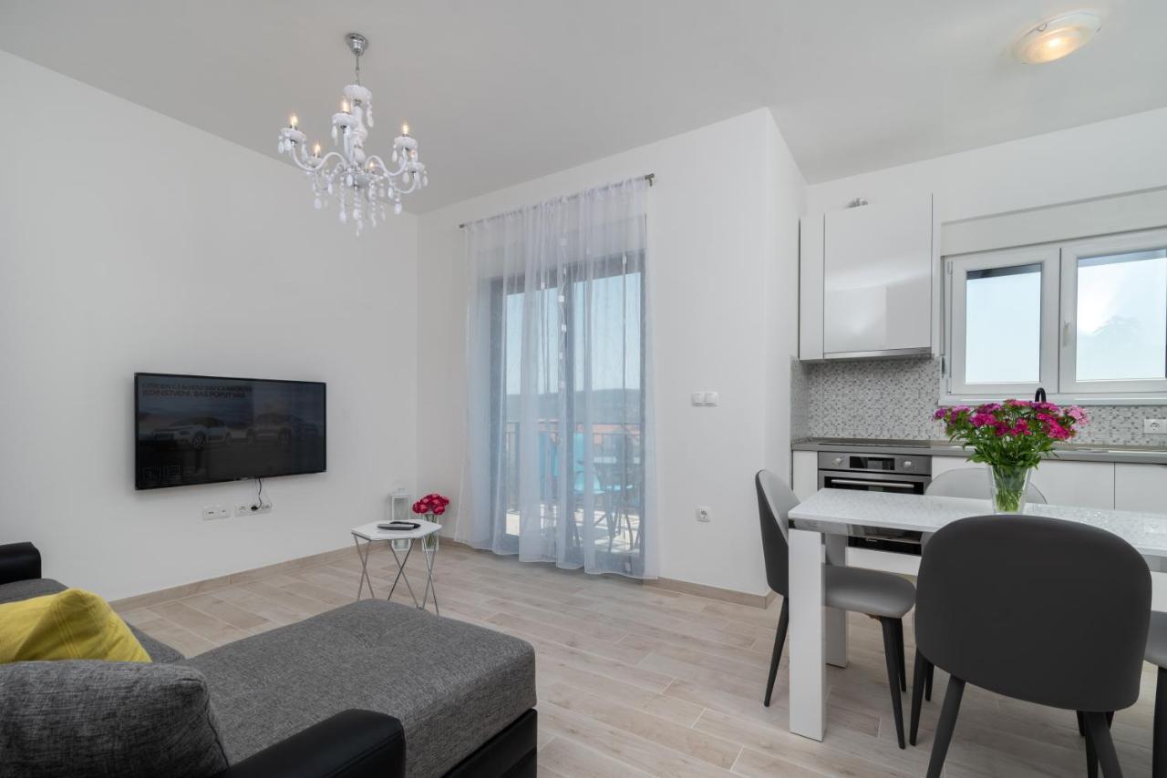 Apartman Pjer 特罗吉尔 外观 照片
