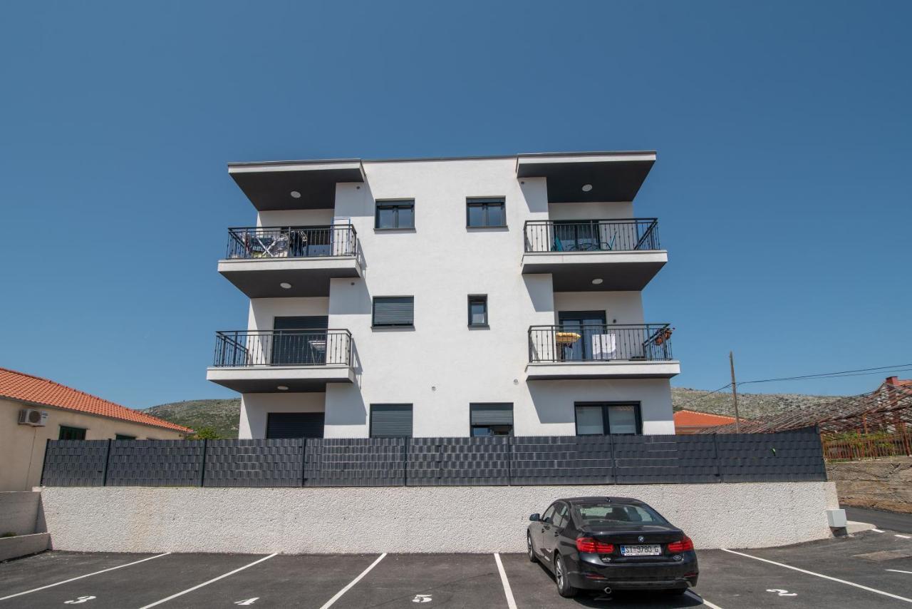 Apartman Pjer 特罗吉尔 外观 照片